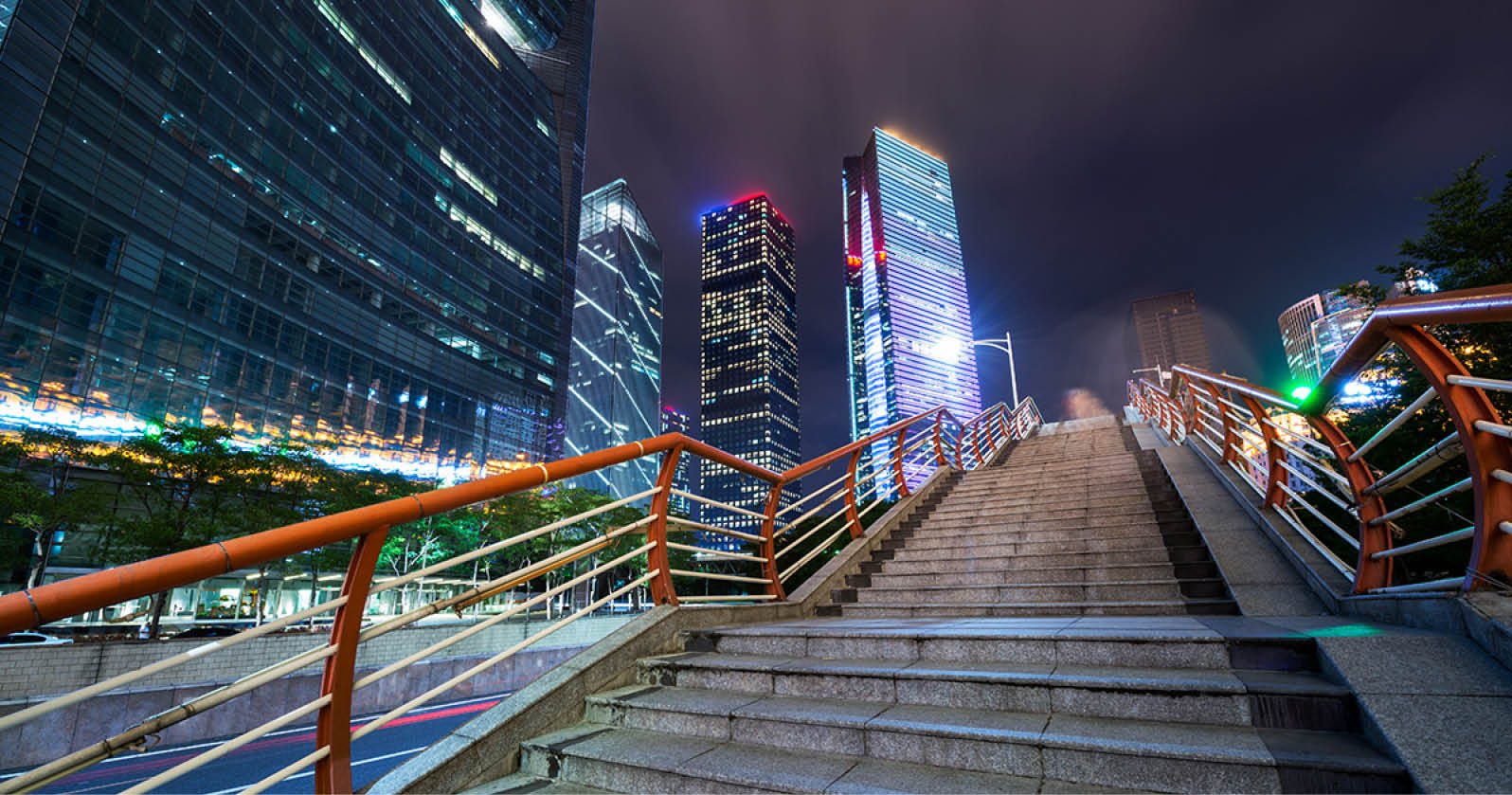 the guangzhou city at night